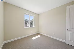 122 Crk Vw Cir, Fairfield, CA 94533 - Photo 36
