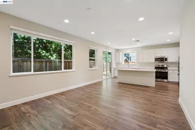 122 Creek View Cir, Fairfield, CA 94533 - Photo 14