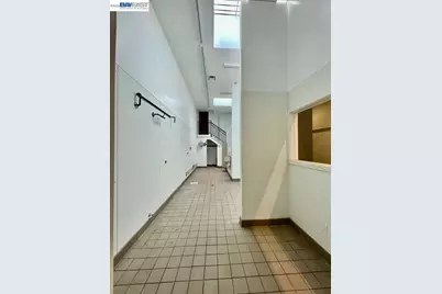 362 8th St, Oakland, CA 94607 - Photo 24