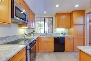 35 Leonard Ct, Alameda, CA 94502 - Photo 10