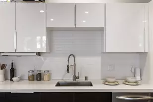 2010 Ninth St, Berkeley, CA 94710 - Photo 10