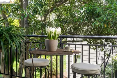 91 Emery Bay Dr, Emeryville, CA 94608 - Photo 14