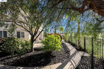 1021 Pacific Grove Ct, Brentwood, CA 94513 - Photo 34