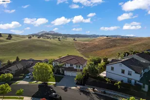 1021 Pacific Grove Ct, Brentwood, CA 94513 - Photo 38