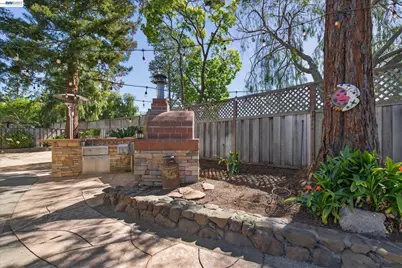 35587 Reymouth Dr, Newark, CA 94560 - Photo 32