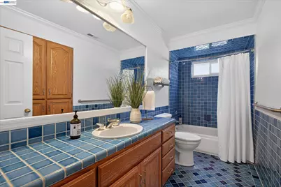 35587 Reymouth Dr, Newark, CA 94560 - Photo 28