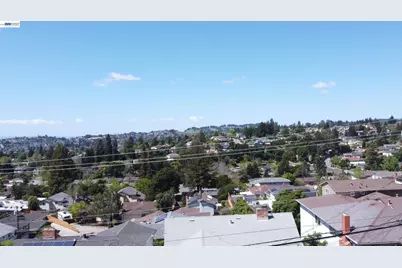 18650 Center St, Castro Valley, CA 94546 - Photo 32