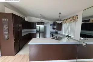 23 Palm Dr, Union City, CA 94587 - Photo 4