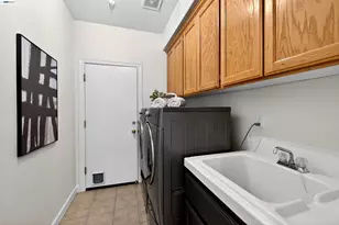 496 Montori Ct, Pleasanton, CA 94566 - Photo 36