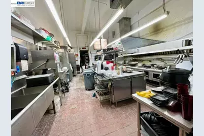 366 8th St, Oakland, CA 94607 - Photo 6