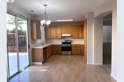 1420 Teakwood Way, Tracy, CA 95376 - Photo 10