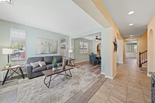 2350 Winchester Loop, Discovery Bay, CA 94505 - Photo 6