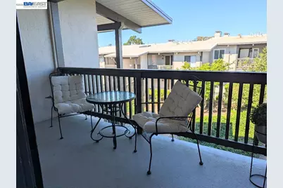 19100 Crest Ave #24, Castro Valley, CA 94546 - Photo 4