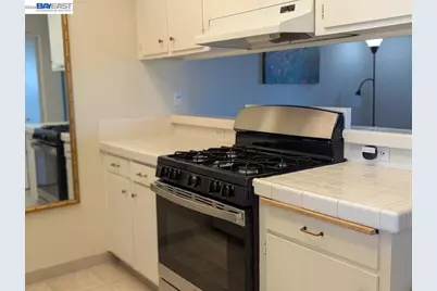 19100 Crest Ave #24, Castro Valley, CA 94546 - Photo 8