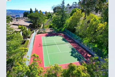 19100 Crest Ave #24, Castro Valley, CA 94546 - Photo 26