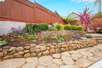 22643 Valley View Dr, Hayward, CA 94541 - Photo 40