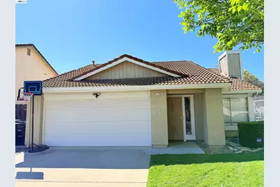 1205 Courtney Way, Modesto, CA 95358 - Photo 1