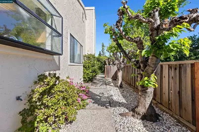 1097 Camino Verde Cir, Walnut Creek, CA 94597 - Photo 32