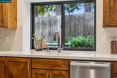 736 Twinview Pl, Pleasant Hill, CA 94523 - Photo 16