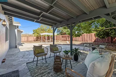 1724 Carriage Dr, Walnut Creek, CA 94598 - Photo 42