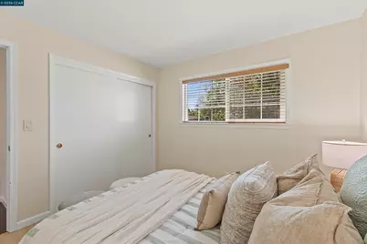 1724 Carriage Dr, Walnut Creek, CA 94598 - Photo 28