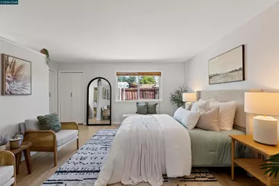 1724 Carriage Dr, Walnut Creek, CA 94598 - Photo 18