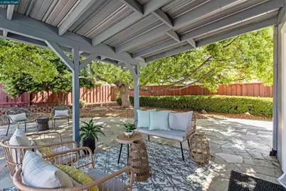 1724 Carriage Dr, Walnut Creek, CA 94598 - Photo 40