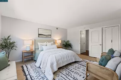 1724 Carriage Dr, Walnut Creek, CA 94598 - Photo 34