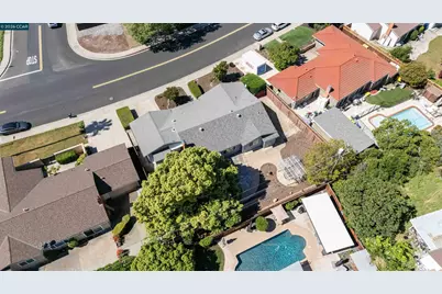 1724 Carriage Dr, Walnut Creek, CA 94598 - Photo 54