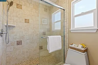 1724 Carriage Dr, Walnut Creek, CA 94598 - Photo 26