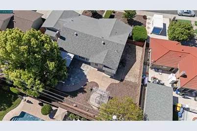 1724 Carriage Dr, Walnut Creek, CA 94598 - Photo 52