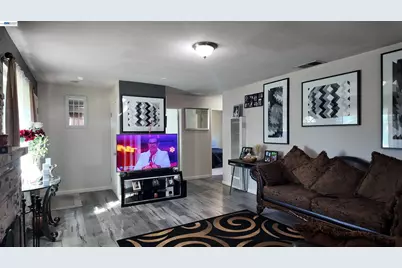 9957 Nebula Way, Sacramento, CA 95827 - Photo 4