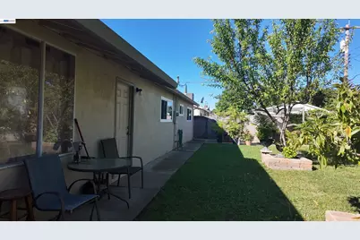 9957 Nebula Way, Sacramento, CA 95827 - Photo 20