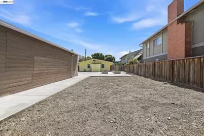 84 Oakes Blvd, San Leandro, CA 94577 - Photo 44