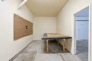 84 Oakes Blvd, San Leandro, CA 94577 - Photo 50