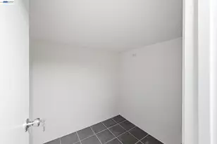 84 Oakes Blvd, San Leandro, CA 94577 - Photo 38