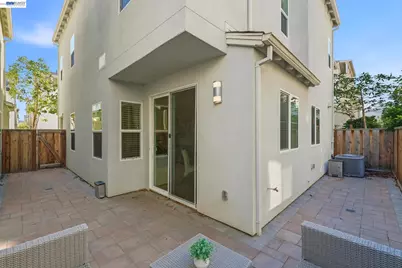 8553 Schooner Way, Newark, CA 94560 - Photo 42