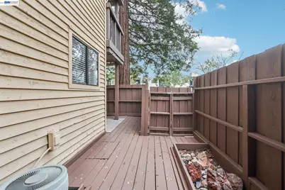 99 Cleaveland Rd #15, Pleasant Hill, CA 94523 - Photo 24