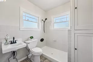 1549 5th Ave, Oakland, CA 94606 - Photo 16
