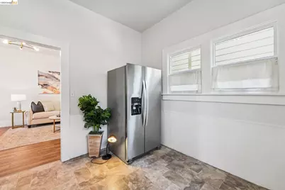 1549 5th Ave, Oakland, CA 94606 - Photo 14