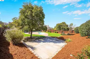 5810 Gold Creek Dr, Castro Valley, CA 94552 - Photo 44