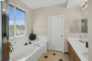 5810 Gold Creek Dr, Castro Valley, CA 94552 - Photo 20