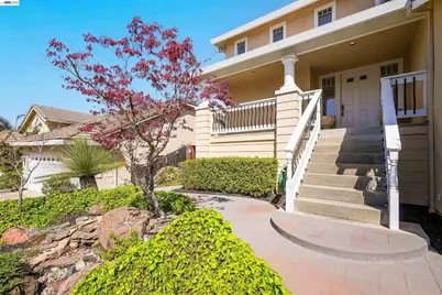 5810 Gold Creek Dr, Castro Valley, CA 94552 - Photo 2