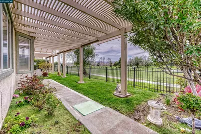 211 Benoni Ln, Brentwood, CA 94513 - Photo 10