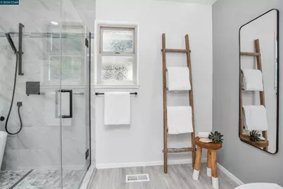 975 Calle Verde, Martinez, CA 94553 - Photo 24