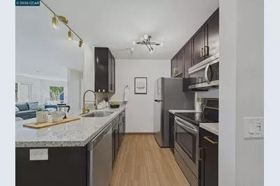 6400 Christie Ave #2202, Emeryville, CA 94608 - Photo 8