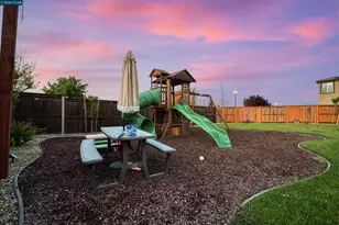 1655 Apricot Ct, Dixon, CA 95620 - Photo 58