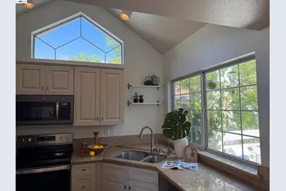 7265 Cronin Cir, Dublin, CA 94568 - Photo 10
