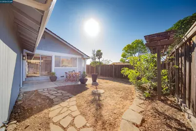 5581 Gonzalez Ct, Concord, CA 94521 - Photo 38