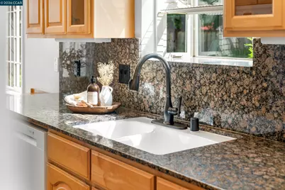 419 Derby Ct, Pleasant Hill, CA 94523 - Photo 14